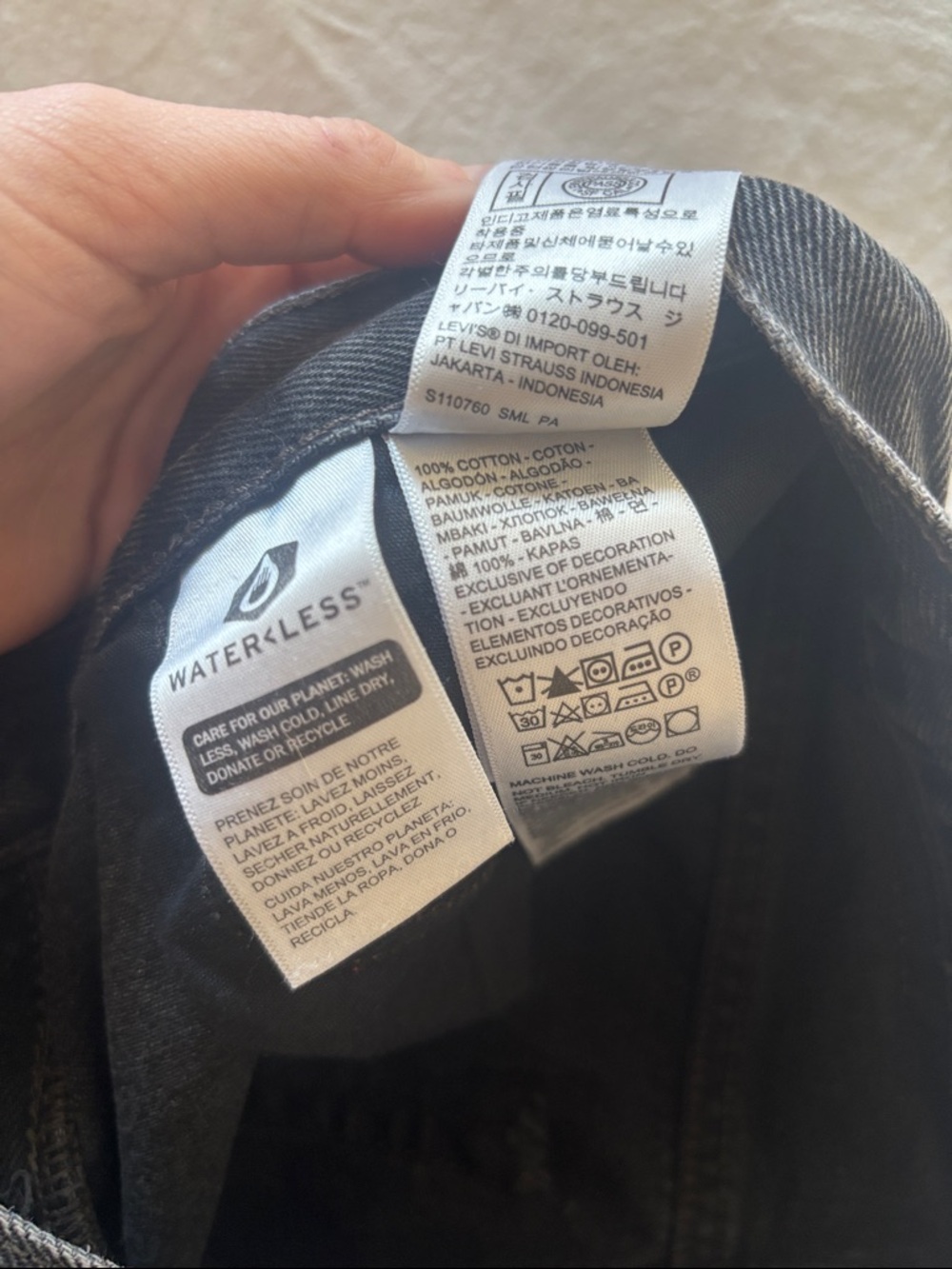 Levi's Baggy Dad Jeans in Black, 25x30 - Picture 5 of 7